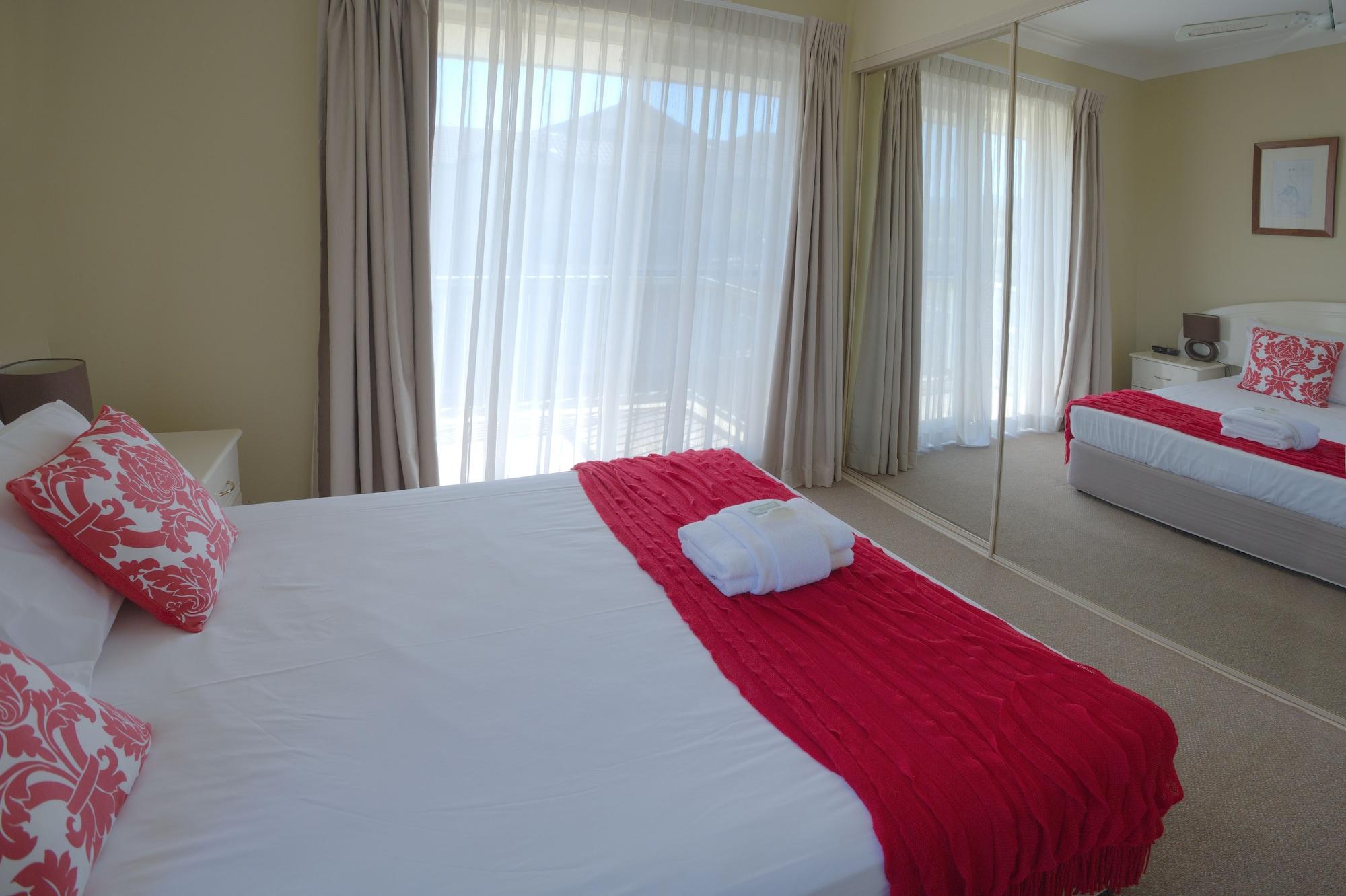 Bila Vista Kirra Beachside Apartments Голд-Кост Экстерьер фото