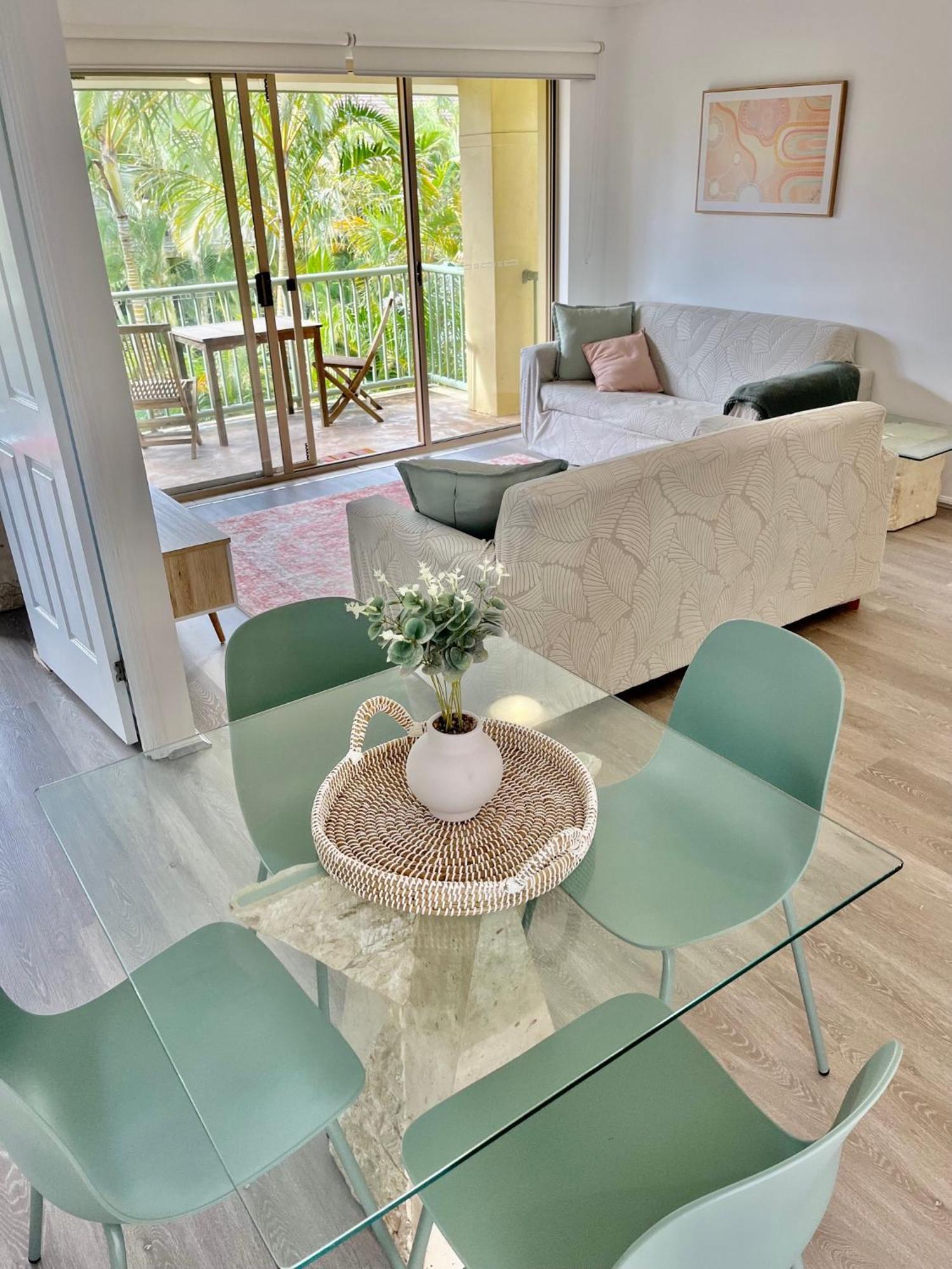 Bila Vista Kirra Beachside Apartments Голд-Кост Экстерьер фото